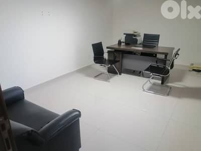 3 Offices for Rent in Luxury Tower 1,500$ مكتب مؤلف من ٣ مكاتب للاجار