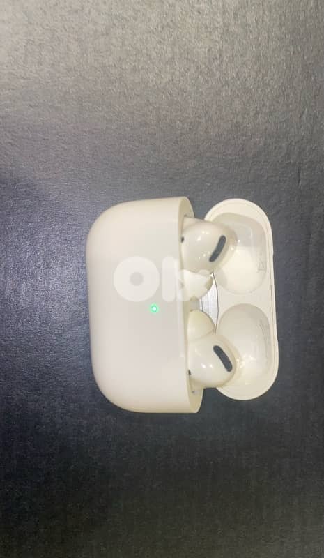 Apple Airpods Pro 1 like new 80$ 0