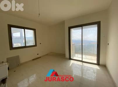 apartment for sale in ballouneh 200m / شقة للبيع بلونة ٢٠٠ متر