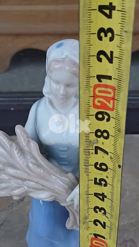 antique 7