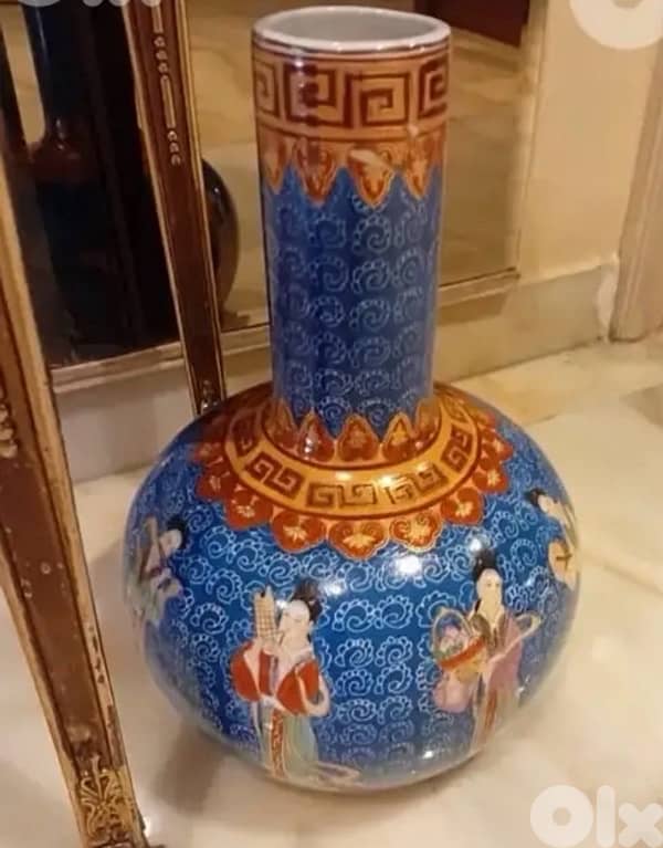 vase مزهرية فخمة 1