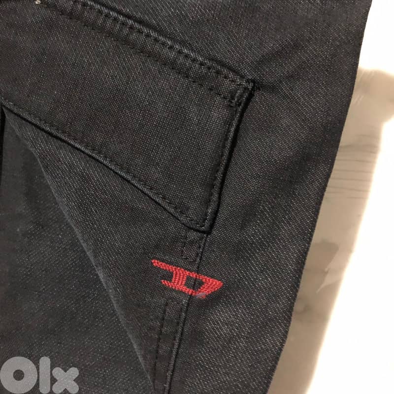 Diesel - TAPERED 2030 D-KROOLEY JOGGJEANS 09H05 size 32 19