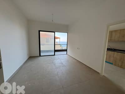 Apartment in a gated community in Bouar شقة للبيع في مجمع سكني في البو