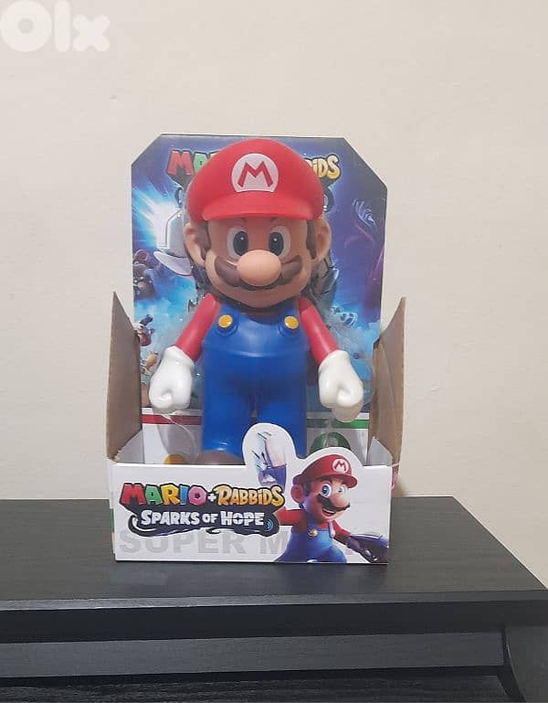 Super mario figure 0