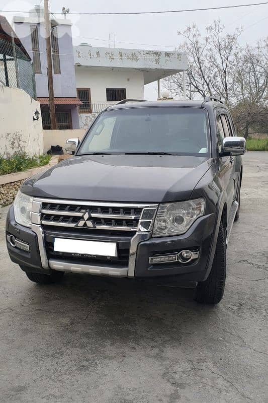 Mitsubishi Pajero 2017 0