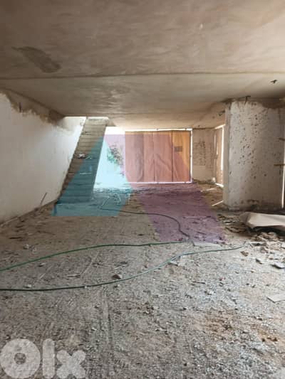 Main Road- 840m2 Store-Prime Location 4sale in Bauchrieh - البوشرية