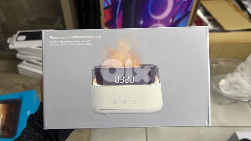 Flame aroma diffuser with clock 0