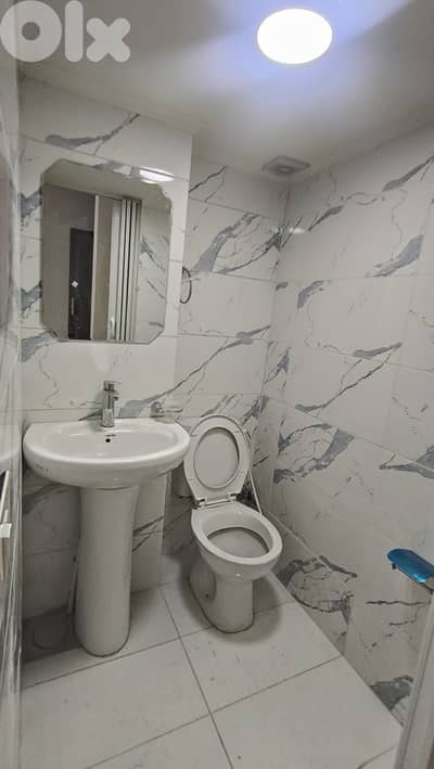 RWK135MF - Office for rent in Adonis in a prime location