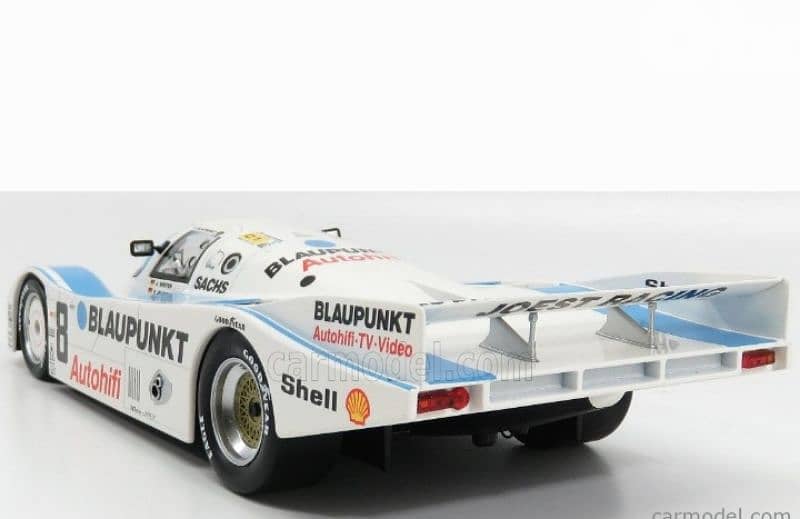 Porsche 962C (24h Le Mans 1988) diecast car model 1;18 2