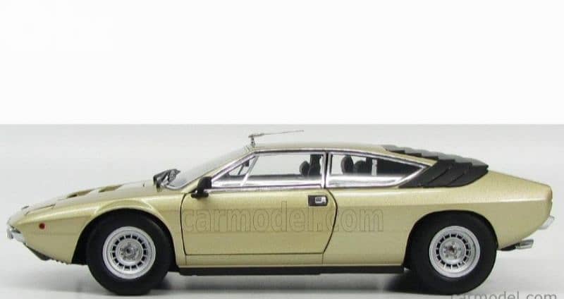 Lamborghini Urraco P250 1973 diecast car model 1;18 1