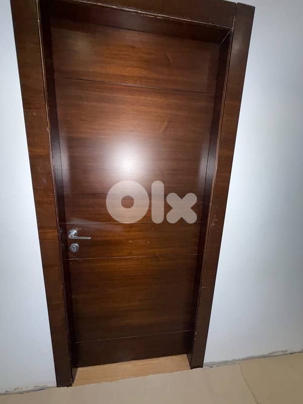 8 American Walnut Doors with Frames & Colombo Handles 0