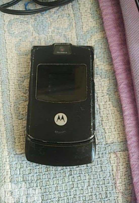 Old Motorola V3 Razr, final price 0