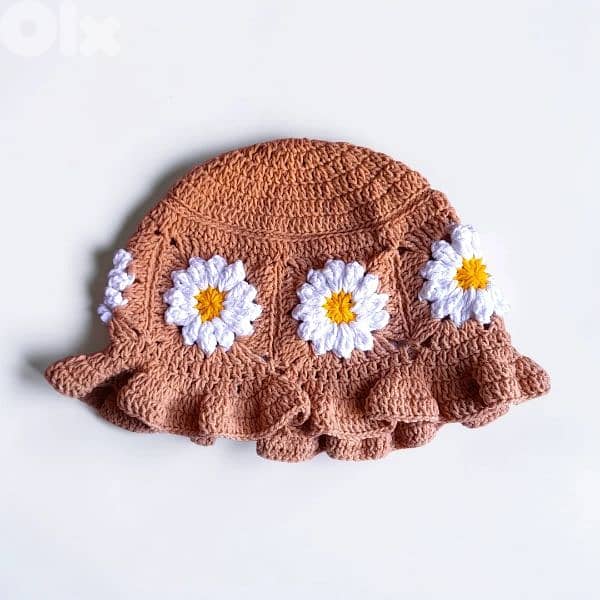 Handmade crochet flower daisy bucket hats in blue orange pink beige 4
