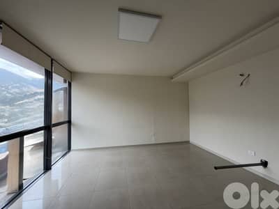 RWK255TJ - Office for Rent in Ghazir on the Highway!