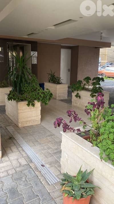 Apartment for sale in Sed El Baouchriyeh 165,000$ شقة للبيع سدالبوشرية