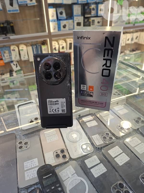 Used infinix zero 40 5g 12/512 gb  *cracked back cover 0