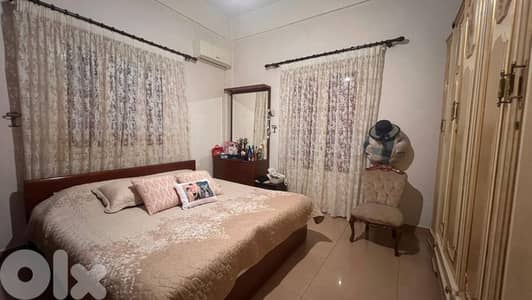 Apartment for Sale in Mar Eliasشقة للبيع في مار الياس