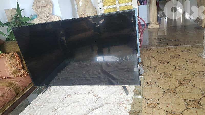 43 inch tv 4k used but need to be fixed (black sreen)but the sound ok 0