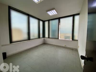 Office for Rent in Jdeideh – 110 SQM مكتب للإيجار في الجديدة