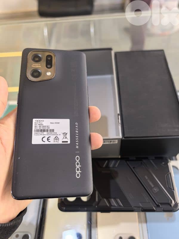 Oppo Find X5 3