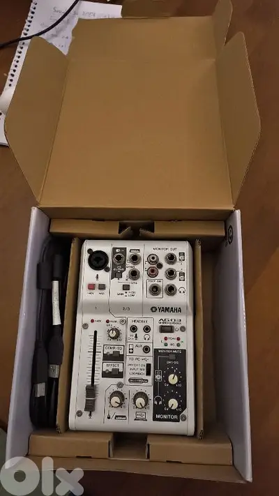 Yamaha AG03 mixing console