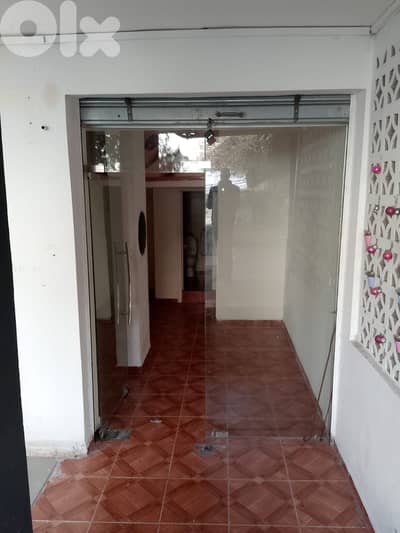 2 Shops For Rent In Achrafieh محلان للاجار في الاشرفية