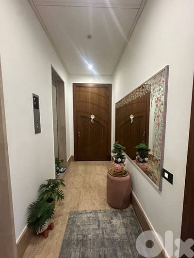 Furnished Apartment for Sale in Rawche - شقة فخمة للبيع في الروشة