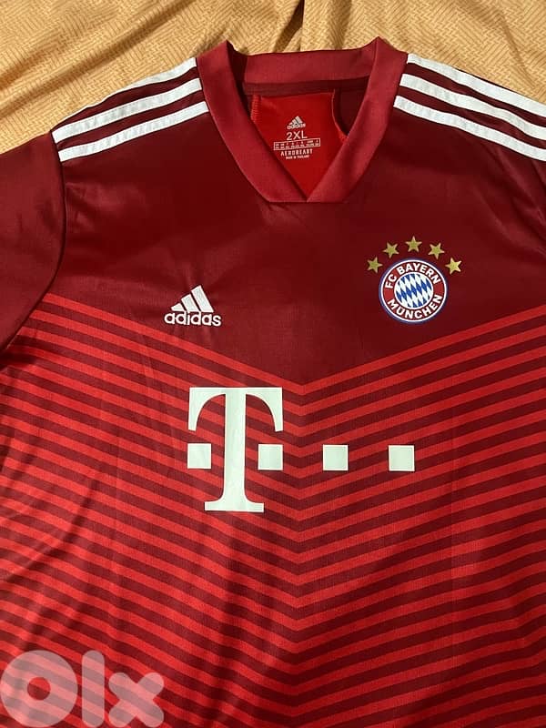 bayern Munich goretzka 8 home adidas kit 2