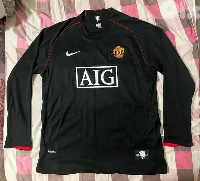 Manchester United third kit 2009 black long sleeve nike kit 0