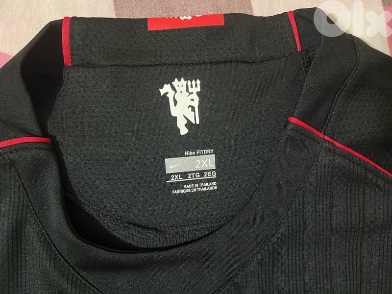 Manchester United third kit 2009 black long sleeve nike kit 6