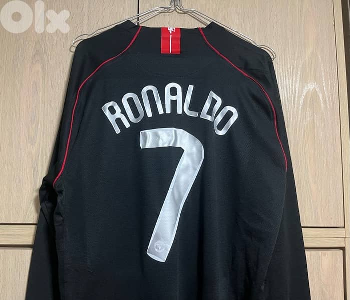Manchester United third kit 2009 black long sleeve nike kit 8