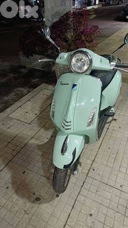 Vespa primavera 0