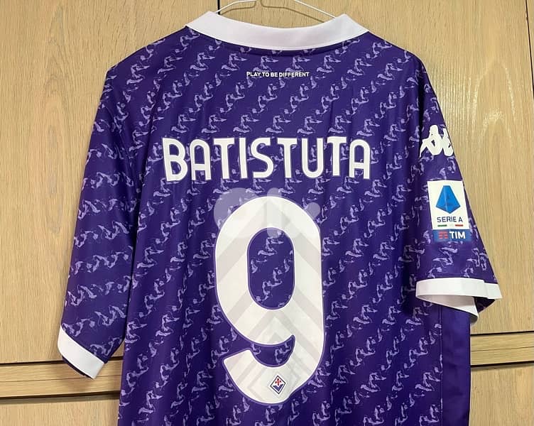 fiorentina batistuta 9 2023 home kappa kit 1
