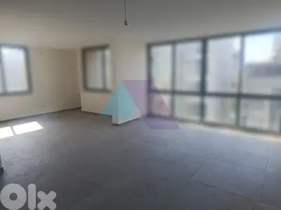 180m2 apartment 4sale in Ain El Remaneh - شقة في عين الرمانة