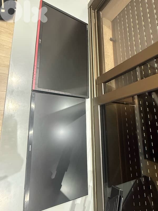 1 gaming monitor + 1 samsung monitor + Arm for both 2