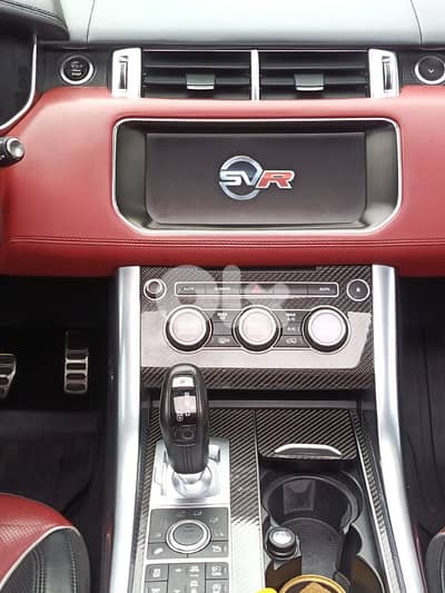Rover Range Rover SVR 2017 super clean Rover Range Rover SVR 2017 super clean