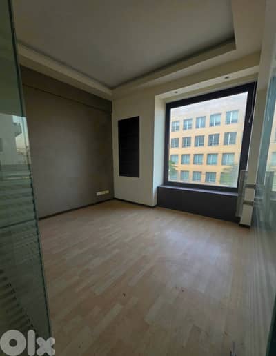 Office For Rent In Downtown  مكتب للاجار في بيروت