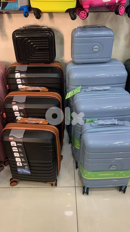 50% OFF set 4 travel bags luggage suitcases 81539225 0