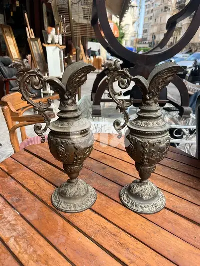 frensh vase bronze ابريق عدد ٢ برونز فرنسي ناعمين ولا اروع سعر لقطة