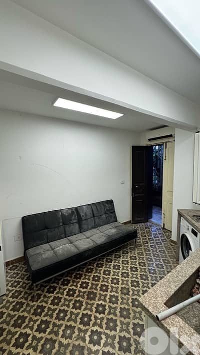 Studio for sale in Gemmayze - gouraud street