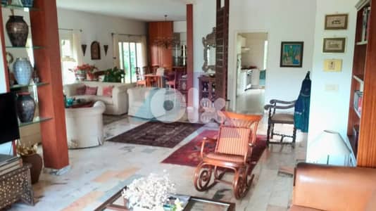 400m2 Villa+Garden+mountain view 4sale in Baabdat - فيلا في بعبدات