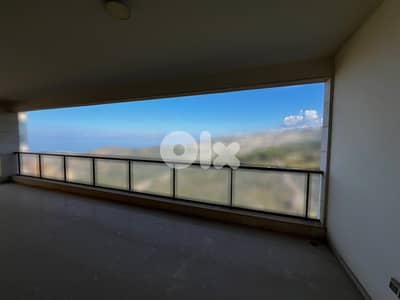 Apartment for Sale in Qornet El Hamra شقة للبيع في قرنة الحمراء