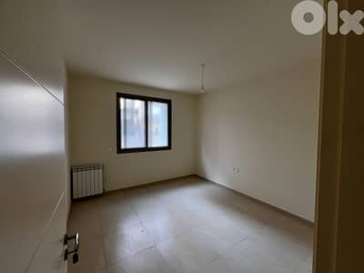 Apartment for Sale in Qornet El Hamra شقة للبيع في قرنة الحمراء
