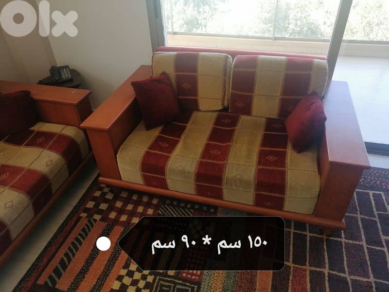 غزير/ كسروان/غرفة جلوس كاملة تصلح للنوم خشب ماسيف ممتاز مع ستاند 1