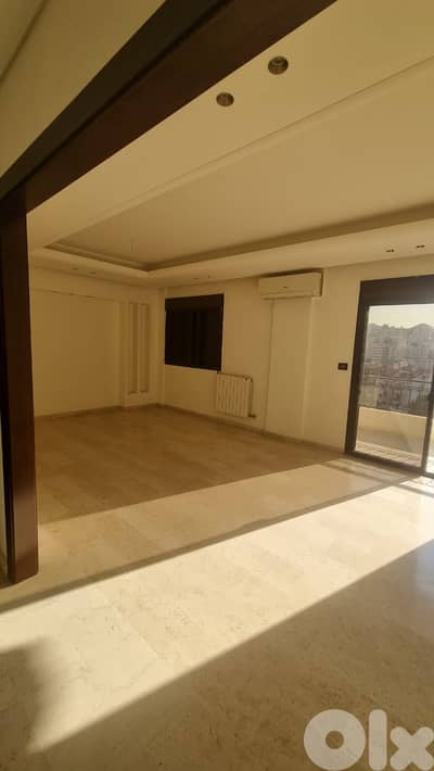 GMC263MAN Apartment for rent in Dik El Mahdi - شقة للاجار في ديك المحد