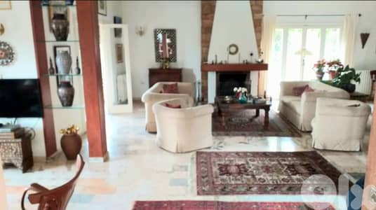 Prime Location Villa For Sale In Baabdath فيلا للبيع في بعبدات