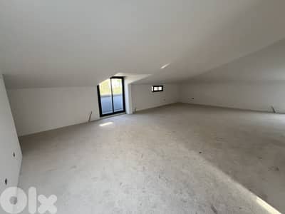 Office for rent in Mansourieh , 95 sqm مكتب للإيجار في المنصورية