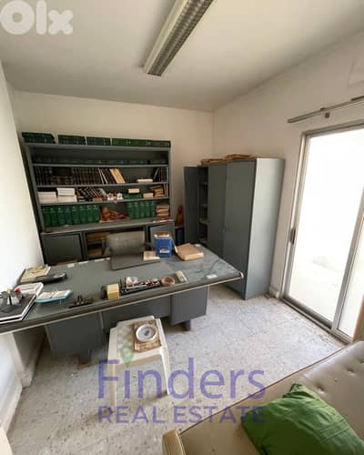 Office for rent in Dekwaneh!   مكتب للإيجار في الدكوانة!