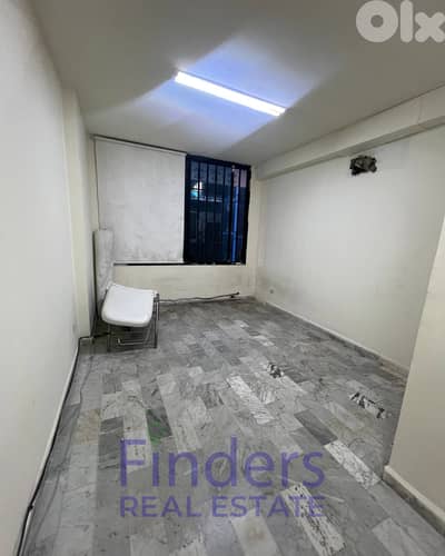 2-Floor shop for rent in Zalka!  محل تجاري للإيجار في زلقا، طابقان!