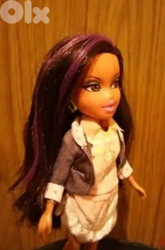 ALL GLAMMED UP DESIGNER STREAKS YASMIN wearing +boots MGA Great doll 4